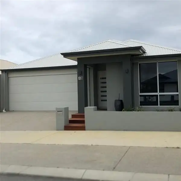 11 Commodore Avenue, Clarkson WA 6030