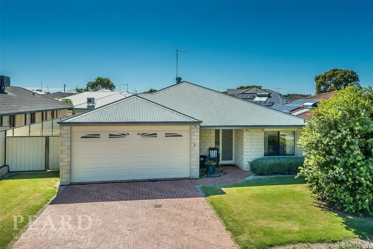 8 Lady Lindsay Cove, Yanchep WA 6035