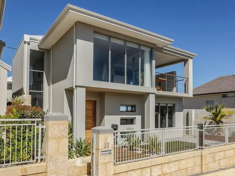 33 Shoreham Turn, Mindarie WA 6030