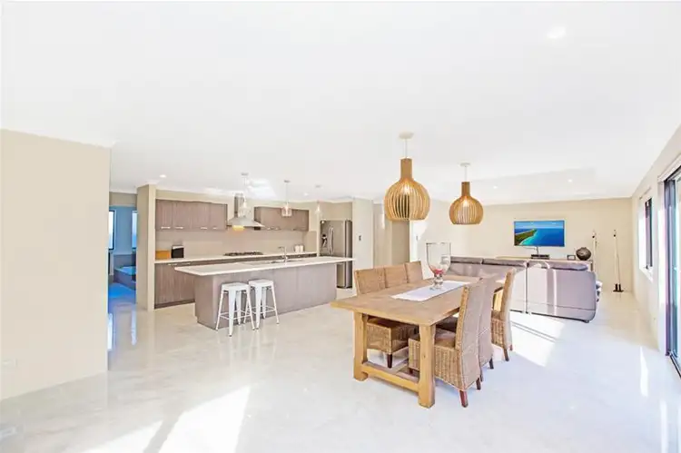 4 Broadside Avenue, Alkimos WA 6038