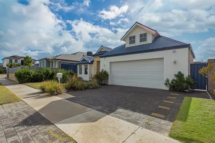 22 Portsmouth Street, Jindalee WA 6036