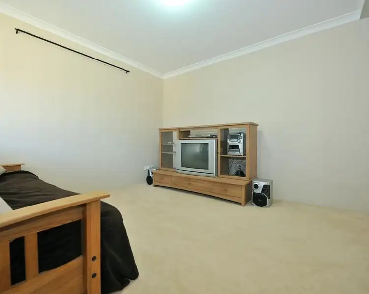 Second view of Homely house listing, 29 Montilla Crescent, Port Kennedy WA 6172