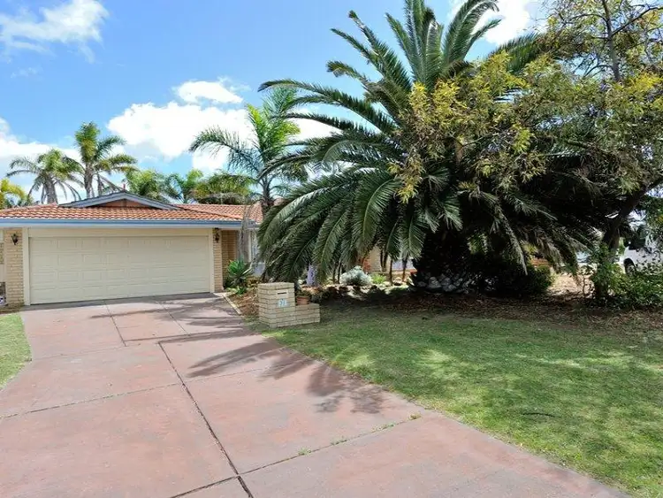 71 Leeuwin Parade, Rockingham WA 6168