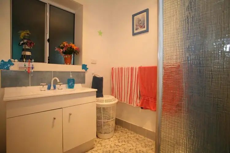 Sixth view of Homely semi-detached listing, 10a Heaton Way, Safety Bay WA 6169