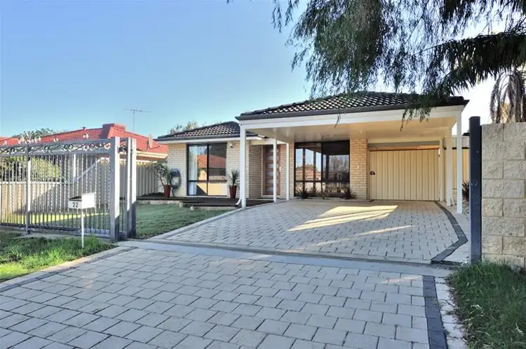 22 Luderick Grove, Warnbro WA 6169