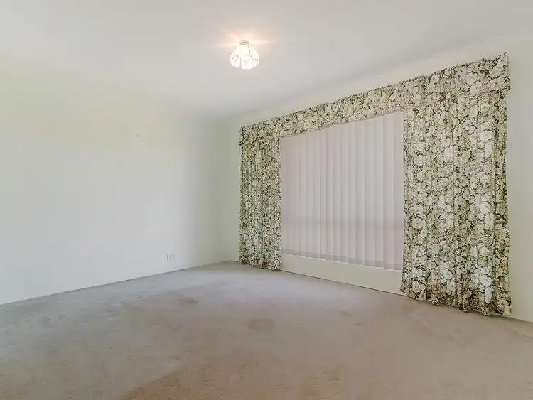 Sixth view of Homely house listing, 10 St Tropez Court, Port Kennedy WA 6172