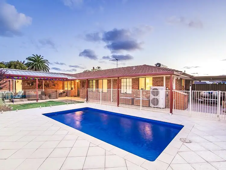 12 Salvador Close, Safety Bay WA 6169