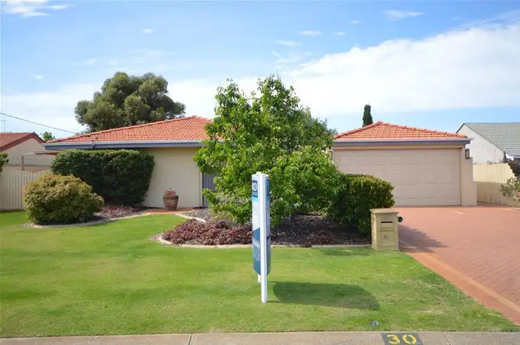 30 Nettleton Way, Safety Bay WA 6169