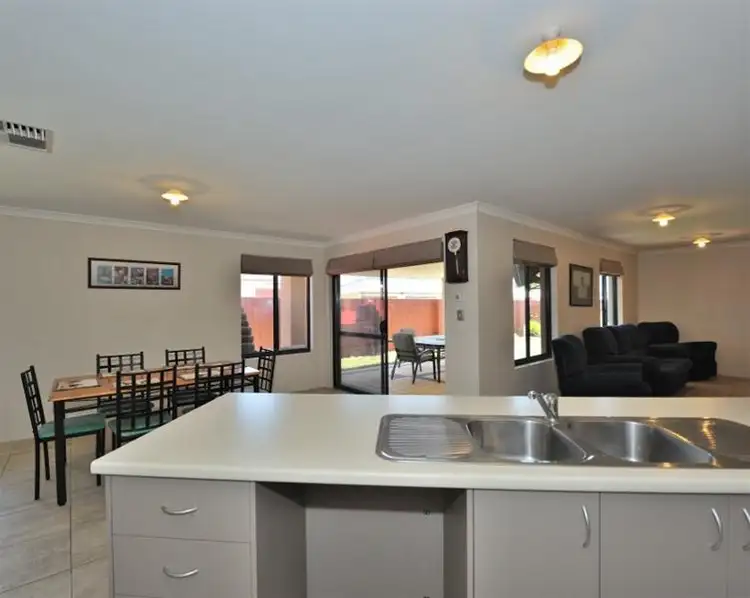 Sixth view of Homely house listing, 7 Waxflower Way, Baldivis WA 6171