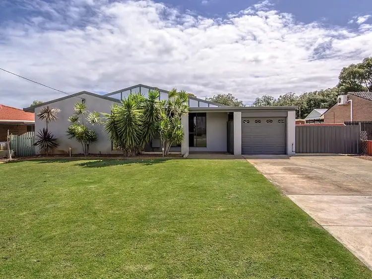 9 Leeder Street, Safety Bay WA 6169