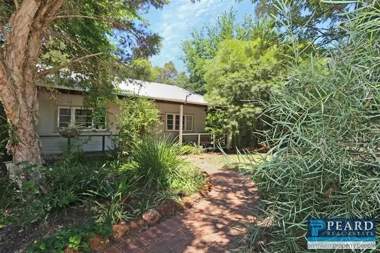 14 Marginata Crescent, Dwellingup WA 6213