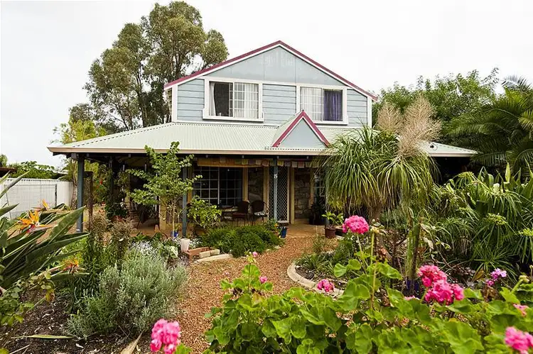 15 Karrul Way, Greenfields WA 6210