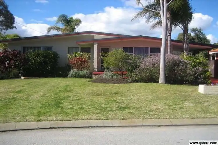 16 Indus Close, Rockingham WA 6168