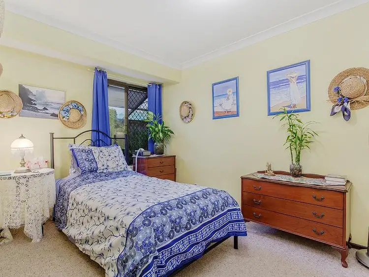 Sixth view of Homely house listing, 2 Hughes Court, Safety Bay WA 6169