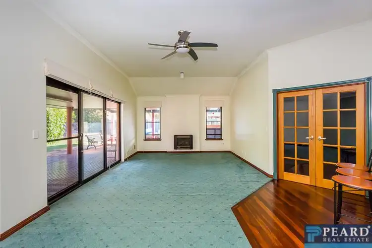 Sixth view of Homely house listing, 2 Pembroke Court, Warnbro WA 6169