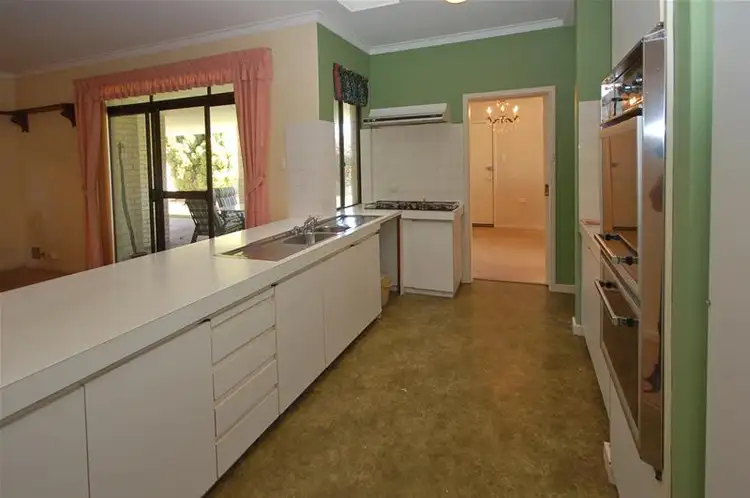 Second view of Homely house listing, 10 Hurst Place, Safety Bay WA 6169