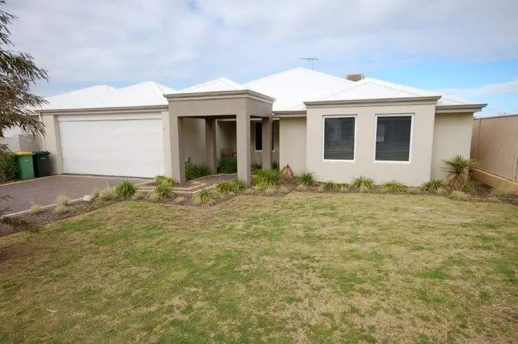 17 Carrow Bend, Baldivis WA 6171