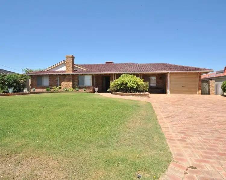 22 Ernest Street, Safety Bay WA 6169