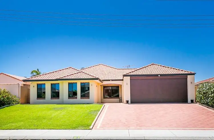 27 Ranford Way, Hillarys WA 6025