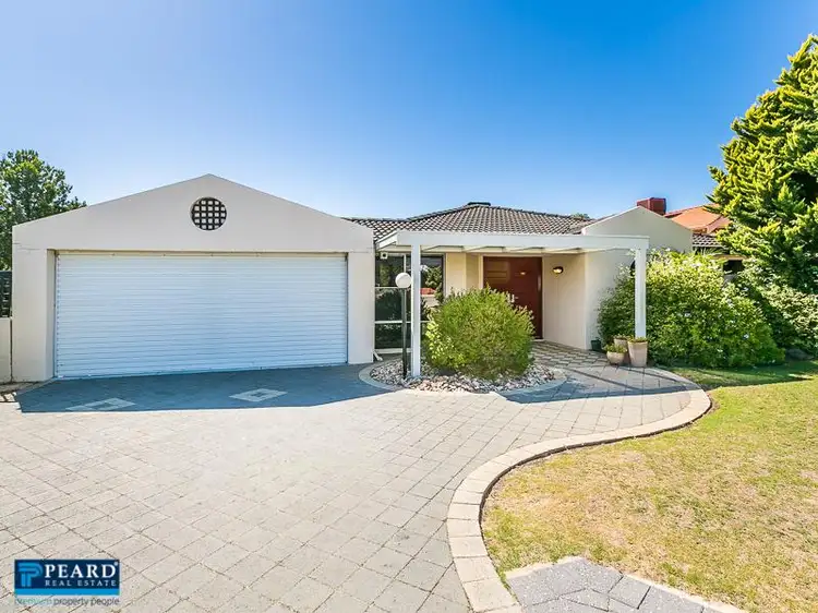 5 Rochele Court, Woodvale WA 6026
