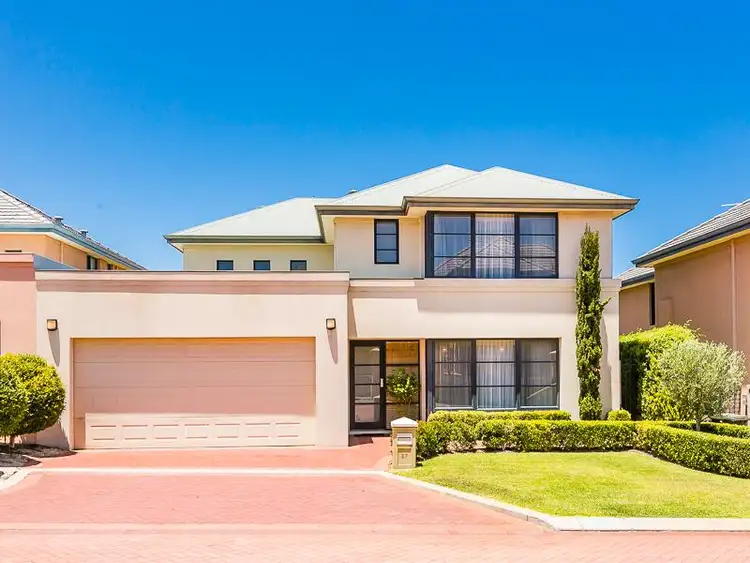 27 Halliday Grove, Hillarys WA 6025