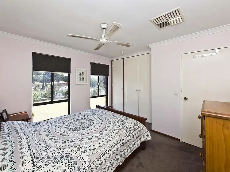Fifth view of Homely house listing, 8 Diemen Court, Heathridge WA 6027