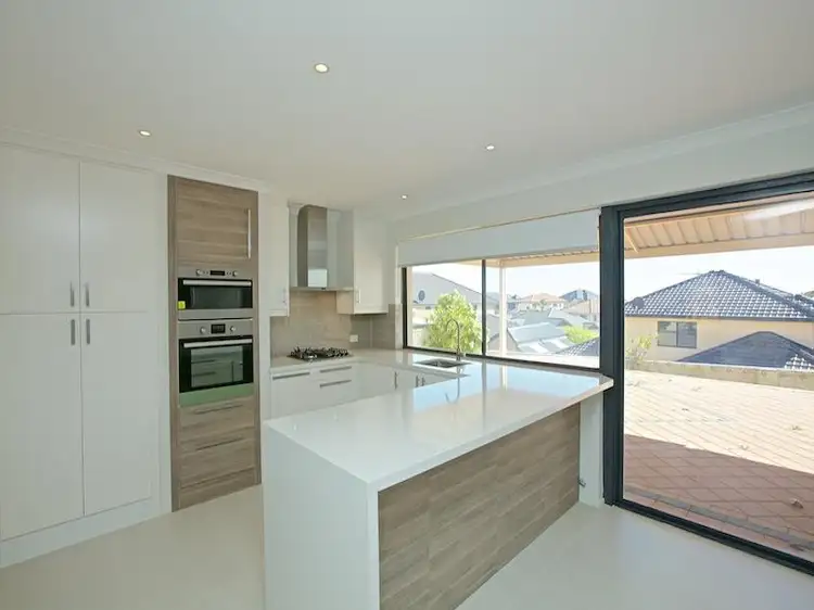 162 Waterford Drive, Hillarys WA 6025