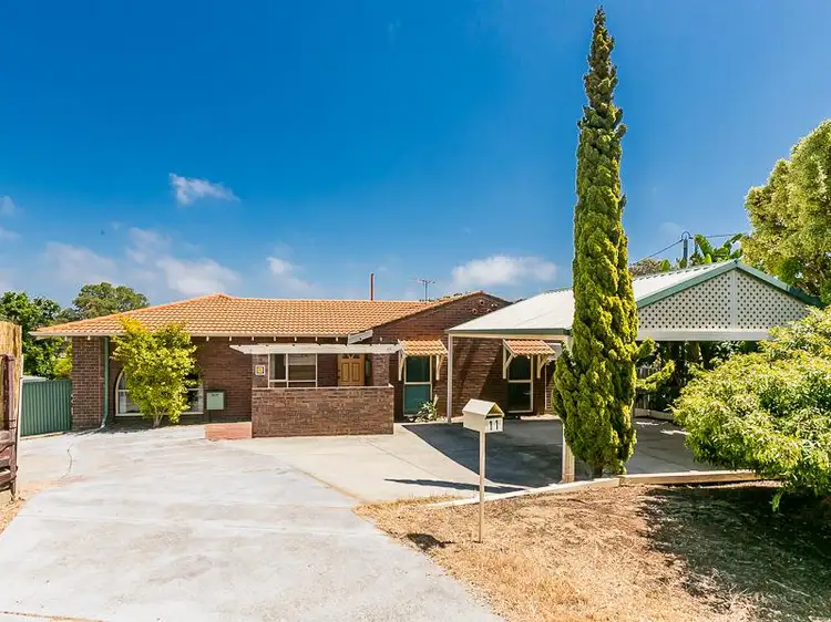 11 Blaxland Way, Padbury WA 6025