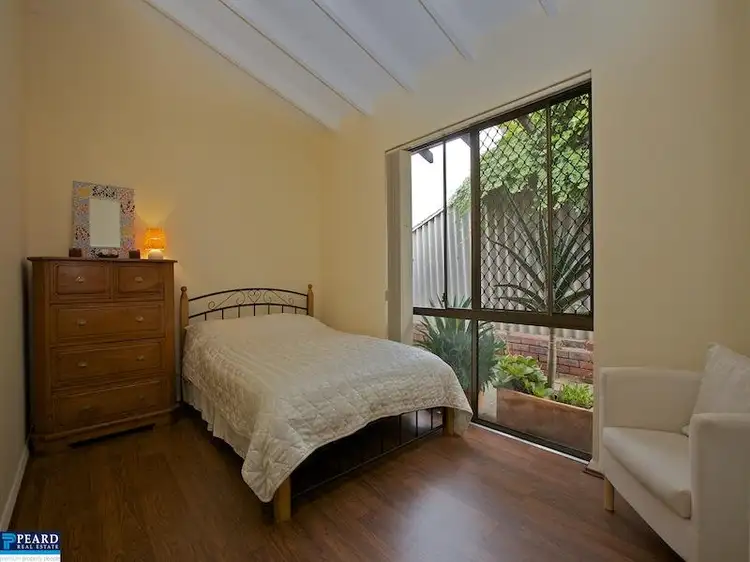 Fifth view of Homely house listing, 2 Karo Place, Duncraig WA 6023