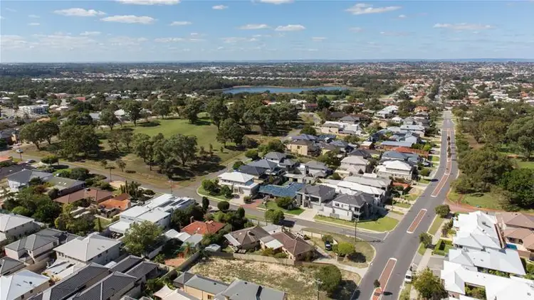 Seventh view of Homely house listing, 62 Jackson Avenue, Karrinyup WA 6018