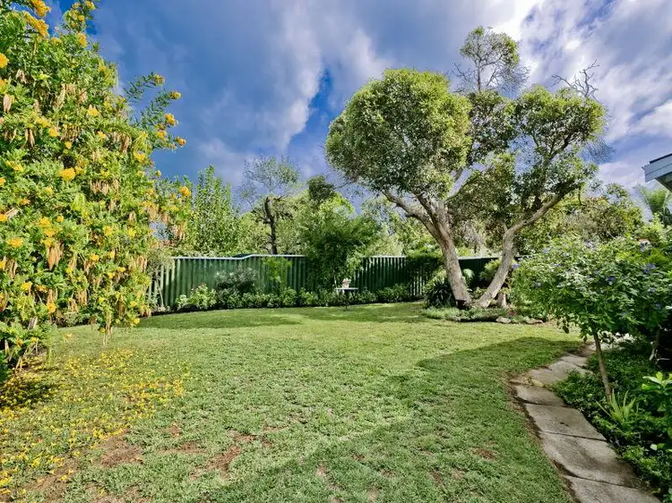 2A Hayburn Street, Scarborough WA 6019