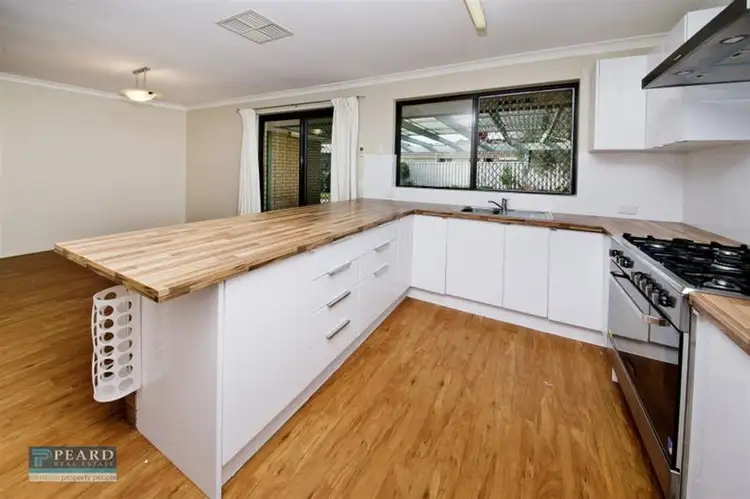 7 Adelaide Circle, Craigie WA 6025