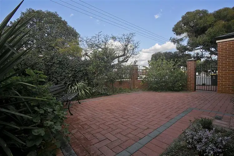 17a Hindmarsh Avenue, Yokine WA 6060