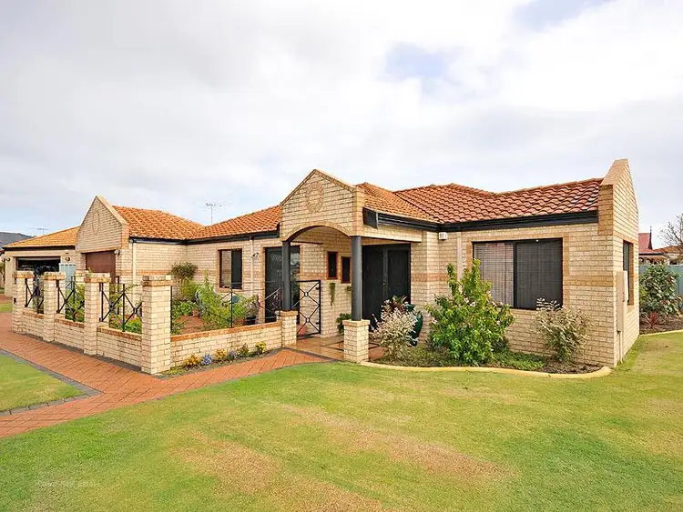 12 Allanson Retreat, Gwelup WA 6018