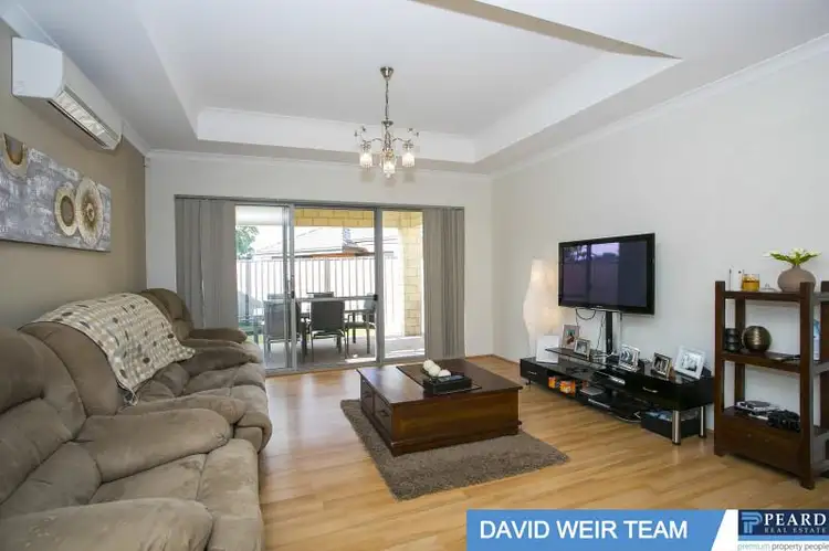 33c Chichester Way, Nollamara WA 6061