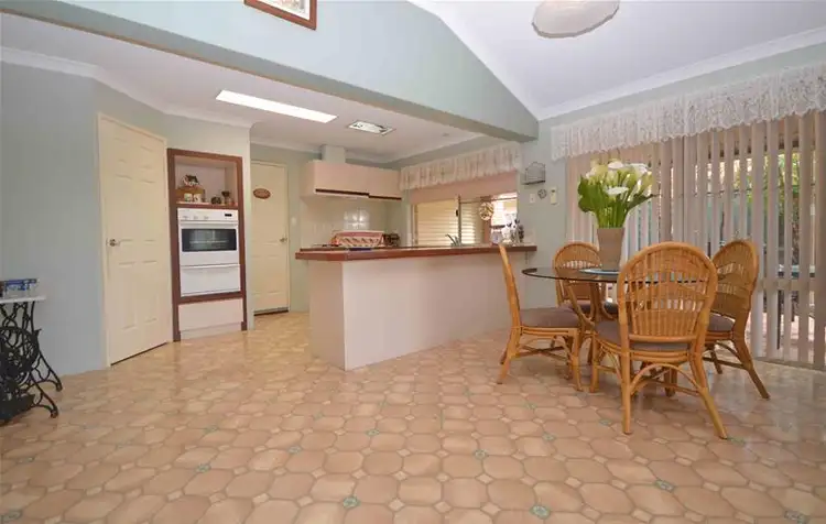 Sixth view of Homely house listing, 10 Sheathbill Court, Safety Bay WA 6169