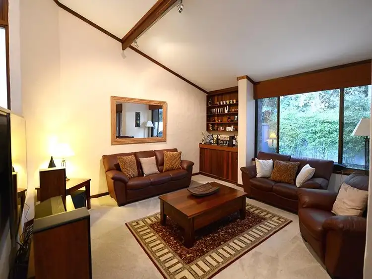 Fifth view of Homely house listing, 8 Topaz Place, Carine WA 6020