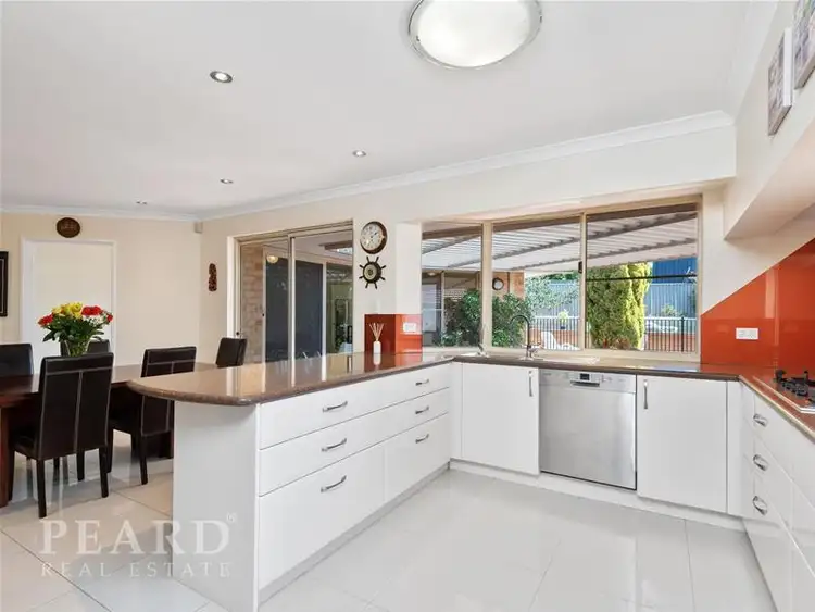 15 Trinity Way, Kingsley WA 6026