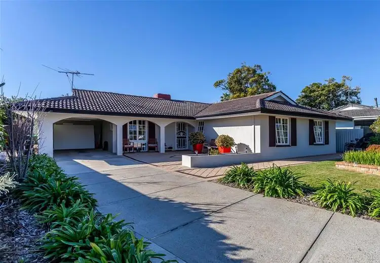 49 Redfin Crescent, Beldon WA 6027