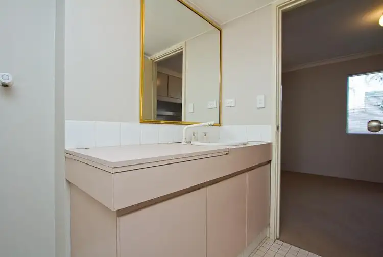 Fifth view of Homely unit listing, 17/2 Waterway Court, Churchlands WA 6018