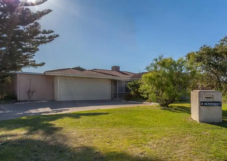 9 Herreshoff Ramble, Ocean Reef WA 6027