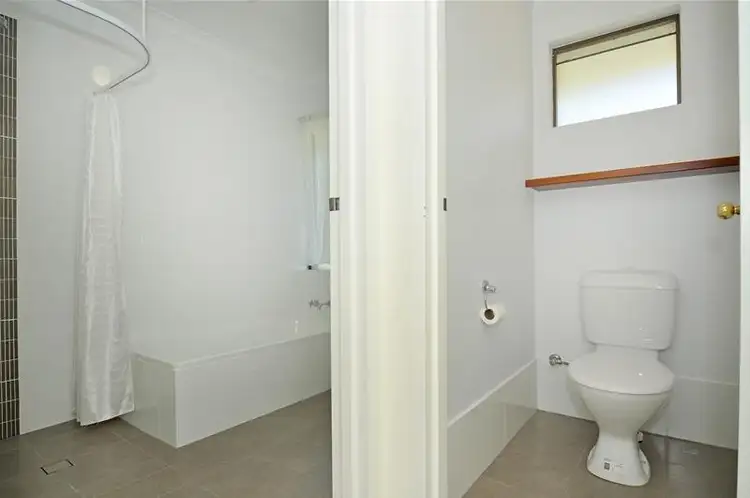 Sixth view of Homely house listing, 10 Chessington Way, Kingsley WA 6026