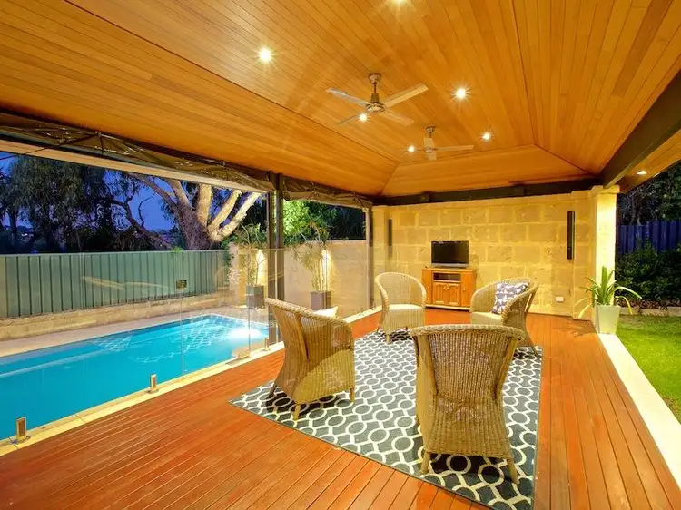 7 Reston Court, Duncraig WA 6023