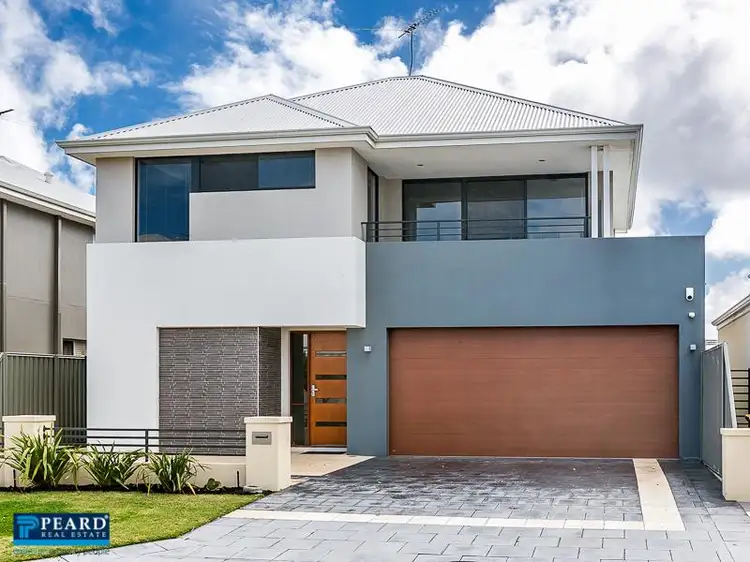 4 Phoenix Street, Hillarys WA 6025