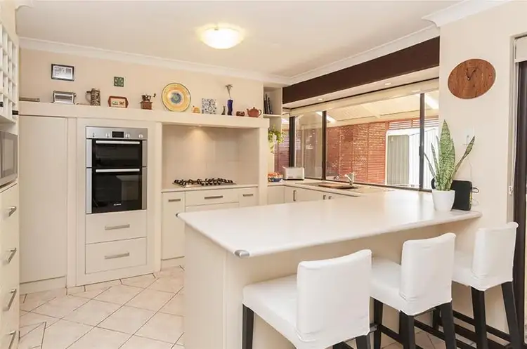 14 Langholm Place, Duncraig WA 6023