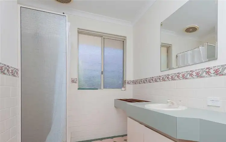 Fourth view of Homely house listing, 25 Barossa Heights, Ocean Reef WA 6027