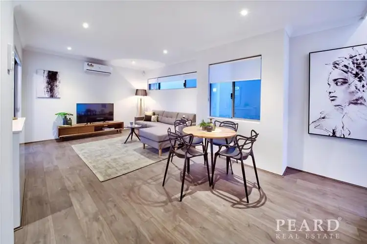 2/14 Pearl Parade, Scarborough WA 6019