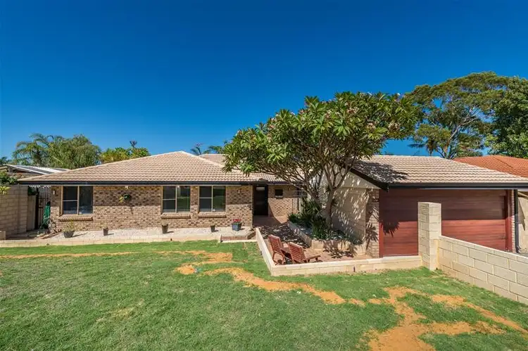 174 Twickenham Drive, Kingsley WA 6026