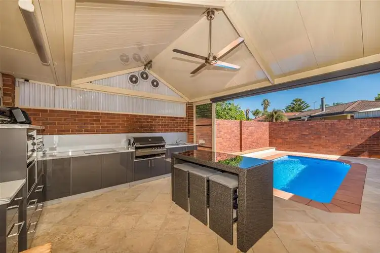 9 Chelsea Court, Kingsley WA 6026