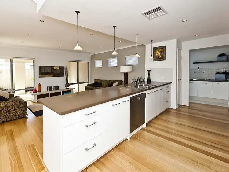 21 Gold Ridge, Wannanup WA 6210